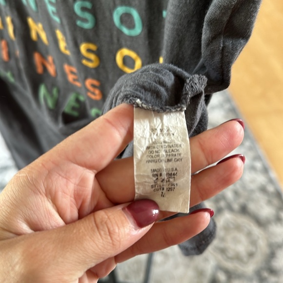 Local Love MINNESOTA Tee - Picture 5 of 6